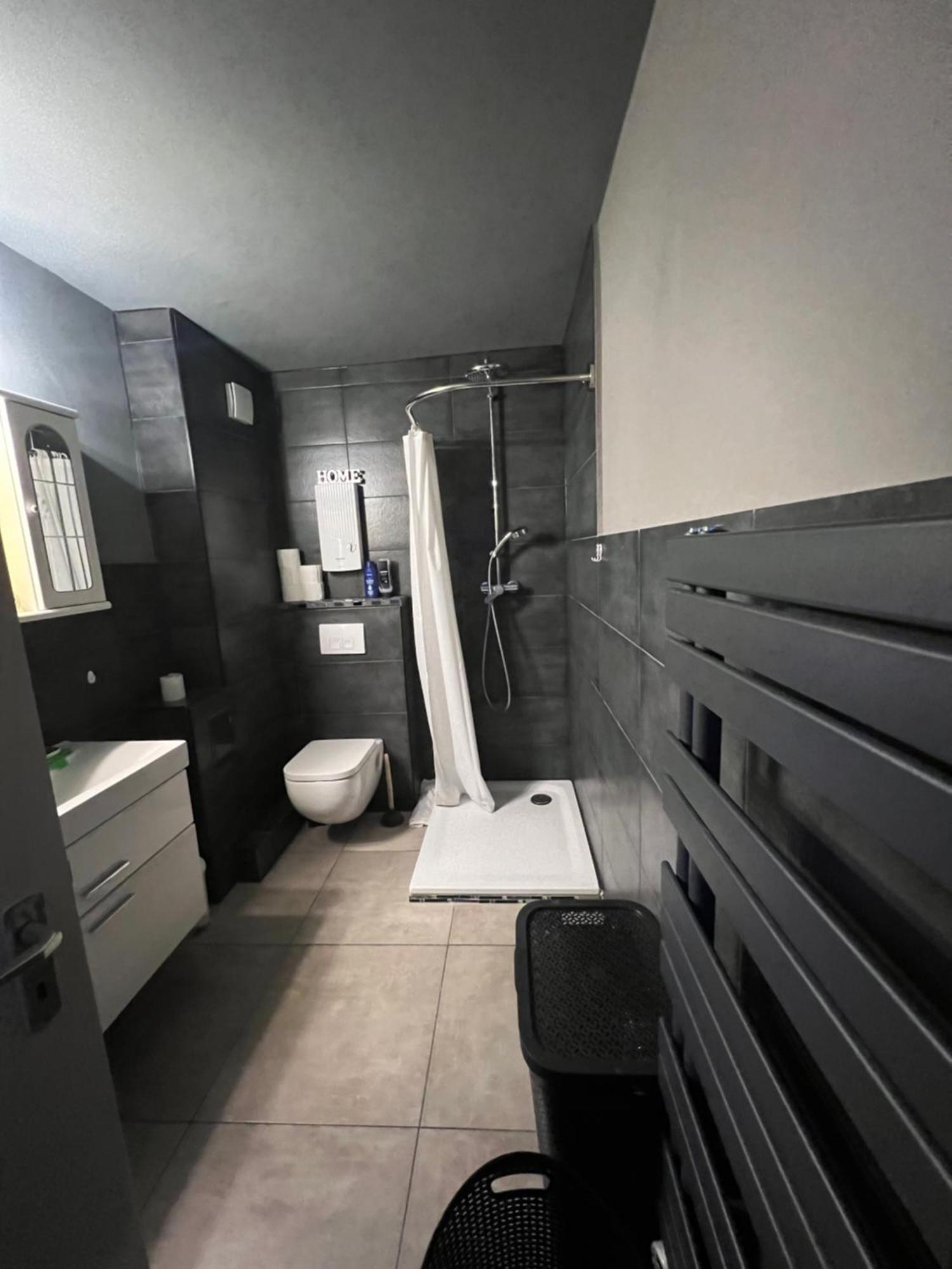 Apache Troisdorf Apartment ภายนอก รูปภาพ